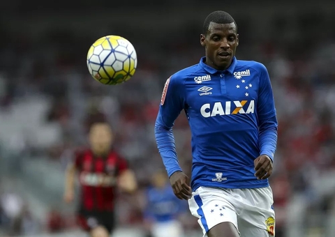 Amazonas FC anuncia volante campeão brasileiro para 2025