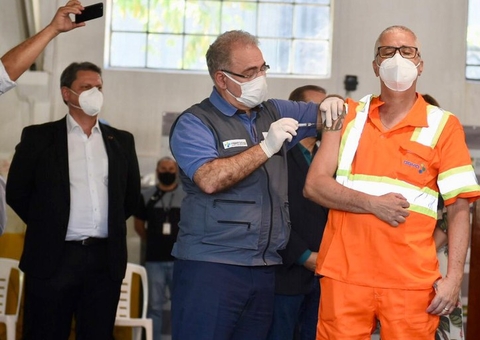 Trabalhadores portuários começam a ser vacinados contra a Covid