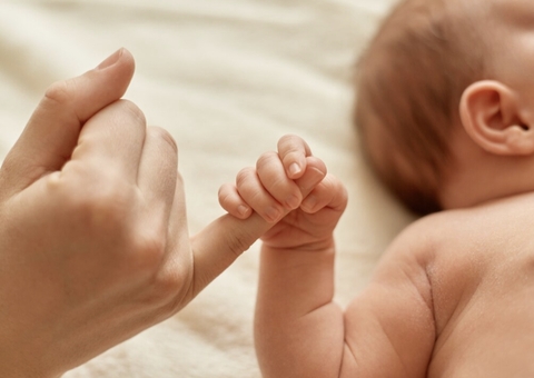 PL quer que somente mãe autorize nome do filho para evitar "surpresa" em certidão de nascimento