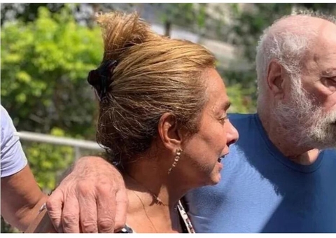 Cissa Guimarães lamenta morte do ex-marido Paulo César Pereio