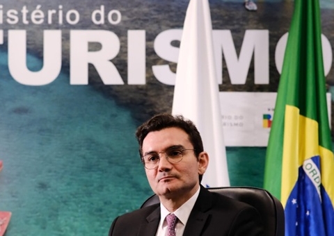 Lula anuncia saída de Celso Sabino do Turismo após pedido do União Brasil 