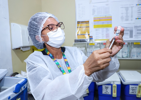 Saiba onde se vacinar contra Covid-19 neste sábado em Manaus