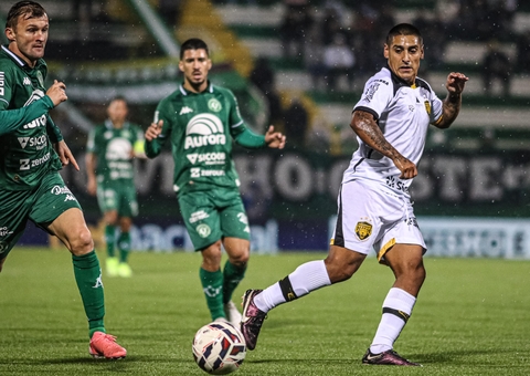 Chapecoense volta a vencer na Série B e faz goleada sobre o Amazonas