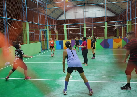 Complexo esportivo com academia ao ar livre é entregue em Manaus