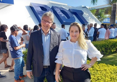 Em Brasília, Luiz Castro e Carol Braz participam de convenção com Ciro Gomes