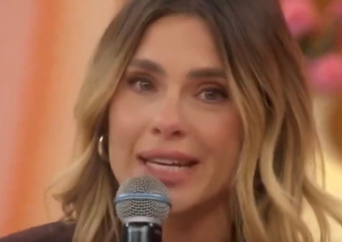 Carolina Dieckmann chora ao falar sobre Preta Gil no Encontro