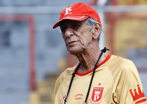 Lana lamenta eliminação com dois a menos em campo pela Série D