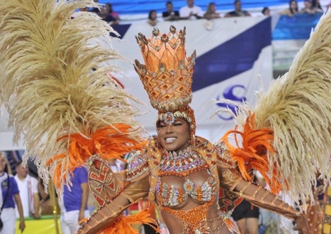 Vila da Barra entra na Avenida do Samba e debate Angola