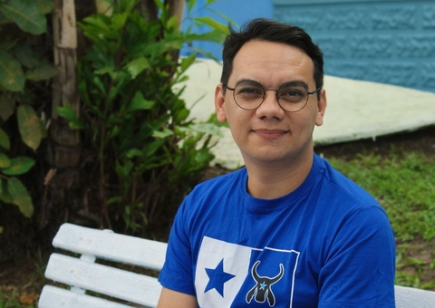 Toada, cultura e boi-bumbá: compositor viraliza ao contar curiosidades sobre o Festival de Parintins 