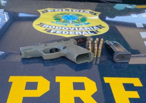 Passageiro armado é preso dentro de ônibus durante viagem na BR-174