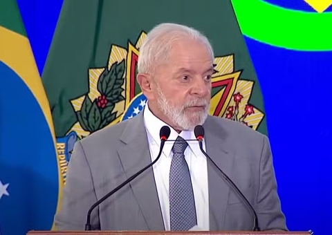 Lula defende jornada 'diferenciada' para comerciários aos domingos