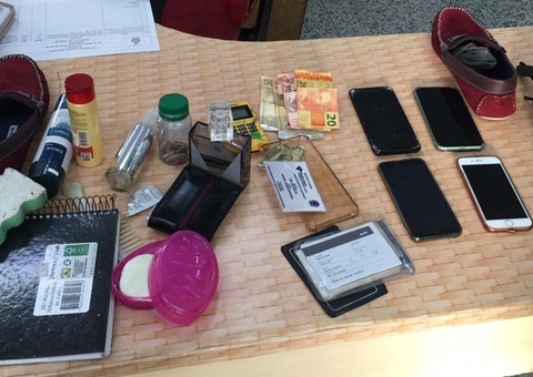 Após fazer arrastão, dupla cai de motocicleta e acaba presa em Manaus 