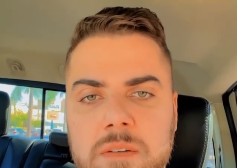 Zé Neto capota carro em acidente grave com carreta em BR