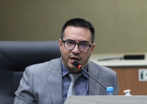 Vereador apresenta PL para proibir mudança de nome de ruas em Manaus