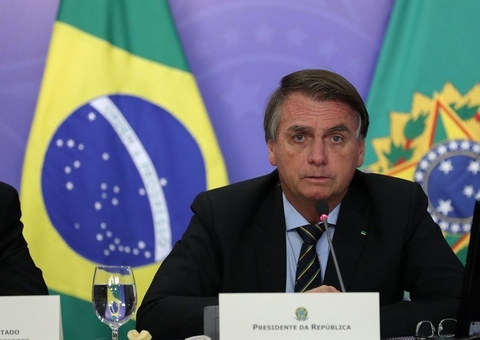Bolsonaro insiste em hidroxicloroquina para tratar Covid-19