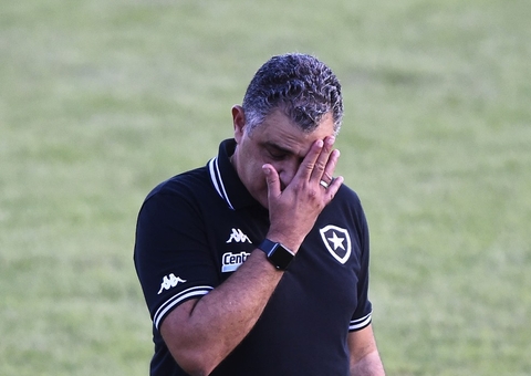 Botafogo anuncia saída do técnico Marcelo Chamusca após derrotas na série B