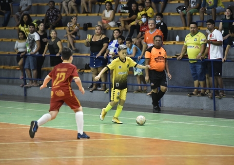 Jovens talentos seguem na disputa para título de futsal amazonense