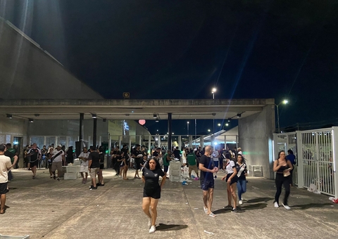 Pais são proibidos de entrar no jogo do Vasco com crianças menores de 5 anos