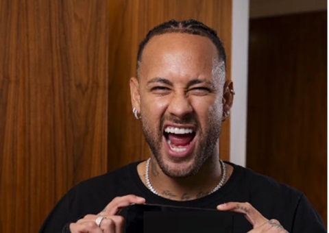 Equipe desmente jornalista sobre Neymar não voltar ao Santos e vício em whisky 