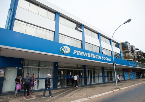 Senadores derrubam veto à suspensão de prova de vida do INSS