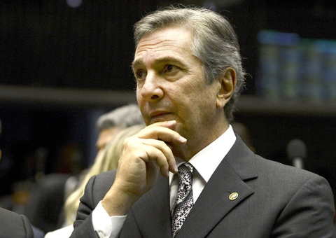 Maioria dos ministros do STF vota pela condenação de Collor