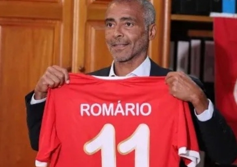 Romário é eleito presidente do America Football Club