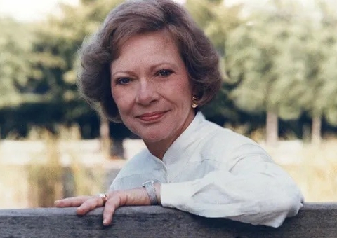 Morre Rosalynn Carter, ex-primeira-dama dos EUA, aos 96 anos