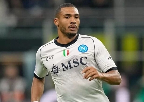 Napoli, de Juan Jesus, critica absolvição de Acerbi