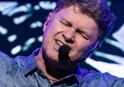 Baterista do Roupa Nova passa por cirurgia após sofrer acidente doméstico