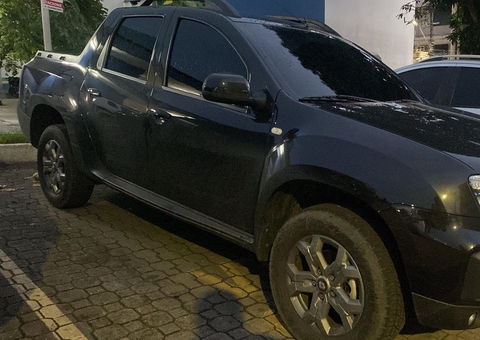 Criminosos suspeitos de furtar carros com 'chapolin' são presos em Manaus