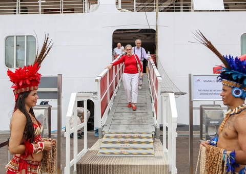 Cruzeiro Viking Sea chega a Manaus com mais de 1,3 mil turistas