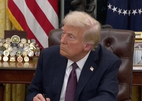 Trump autoriza prisões de imigrantes dentro de escolas, hospitais e igrejas