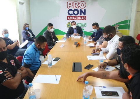 Motoristas de app se reúnem no Procon-AM para discutir aumento da gasolina em Manaus