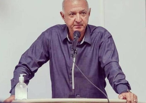 Prefeito que se casou com adolescente de 16 anos exonera sogra e tia da esposa