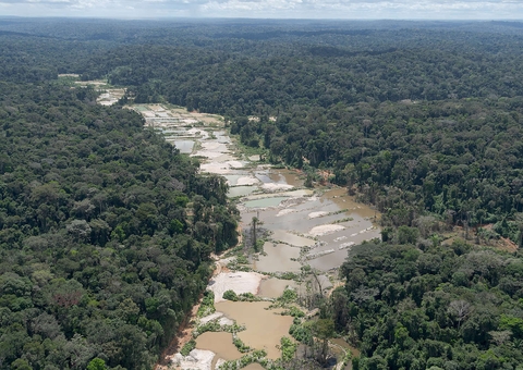 Garimpos ilegais que devastam rios no Amazonas estão na mira da PF 