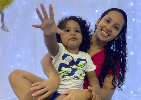 Revolta e comoção marcam velório de mãe e filho atropelados por vizinha em Manaus
