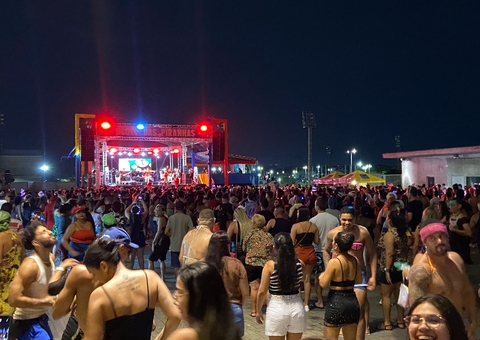 Mais de uma tonelada de lixo reciclável é retirada do Bloco das Piranhas