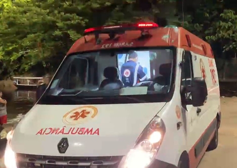 Mulher leva tiros de espingarda em comunidade de Manaus 