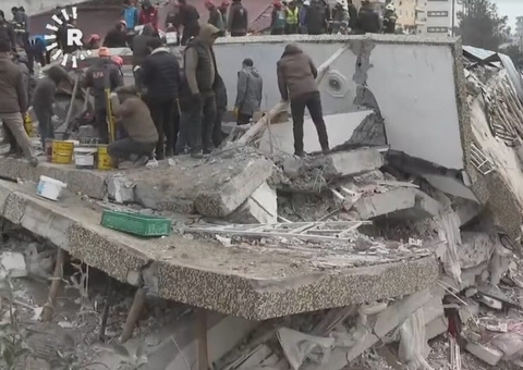 Tremor de magnitude 6,3 atinge Turquia e Síria duas semanas após terremoto