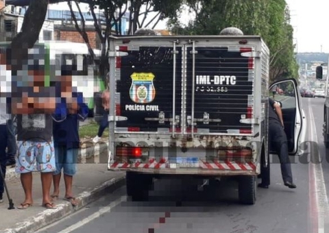 Homem morre ao ser atropelado a caminho do trabalho em Manaus