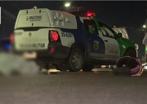 Jovem morre ao ter cabeça esmagada por micro-ônibus em avenida de Manaus