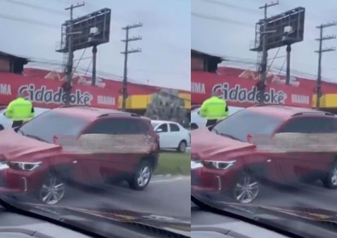 Carro invade contramão em acidente na Torquato Tapajós