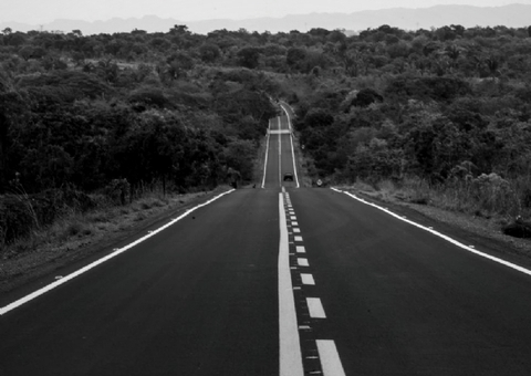 Mulher morre em acidente de carro gravíssimo na BR-174 