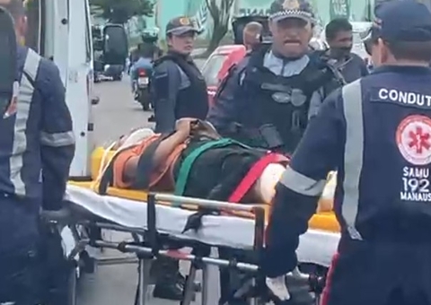 Vídeo mostra socorro à filha de homem esmagado por caminhão em Manaus