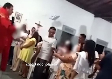 Vídeo: Padre expulsa padrinho e cancela batismo de bebê na frente dos convidados