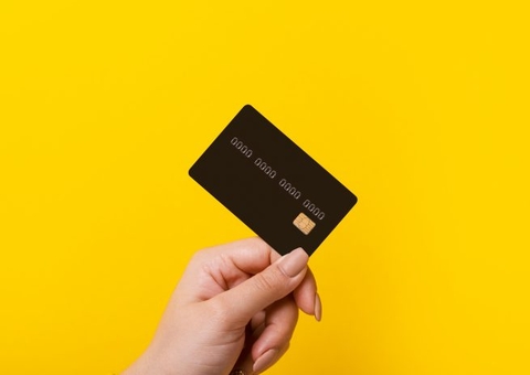 Cliente é indenizado por cobrança indevida de cartão de crédito no Amazonas