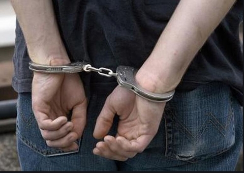 Adolescente é detido após participar de roubos de carros em Manaus