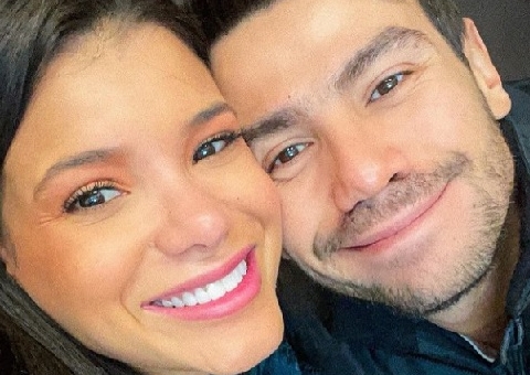 Jakelyne Oliveira e Mariano exibem resultado de plástica no nariz 