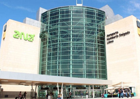 Brasileira é deportada ao voltar de férias com a família para Portugal