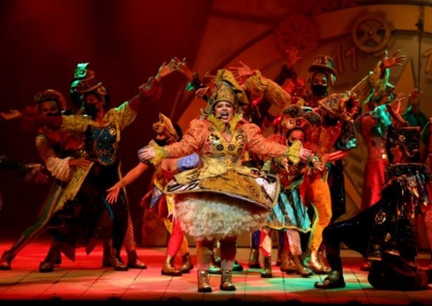 Espetáculo de Natal estreia no palco do Teatro Amazonas com sessões diárias